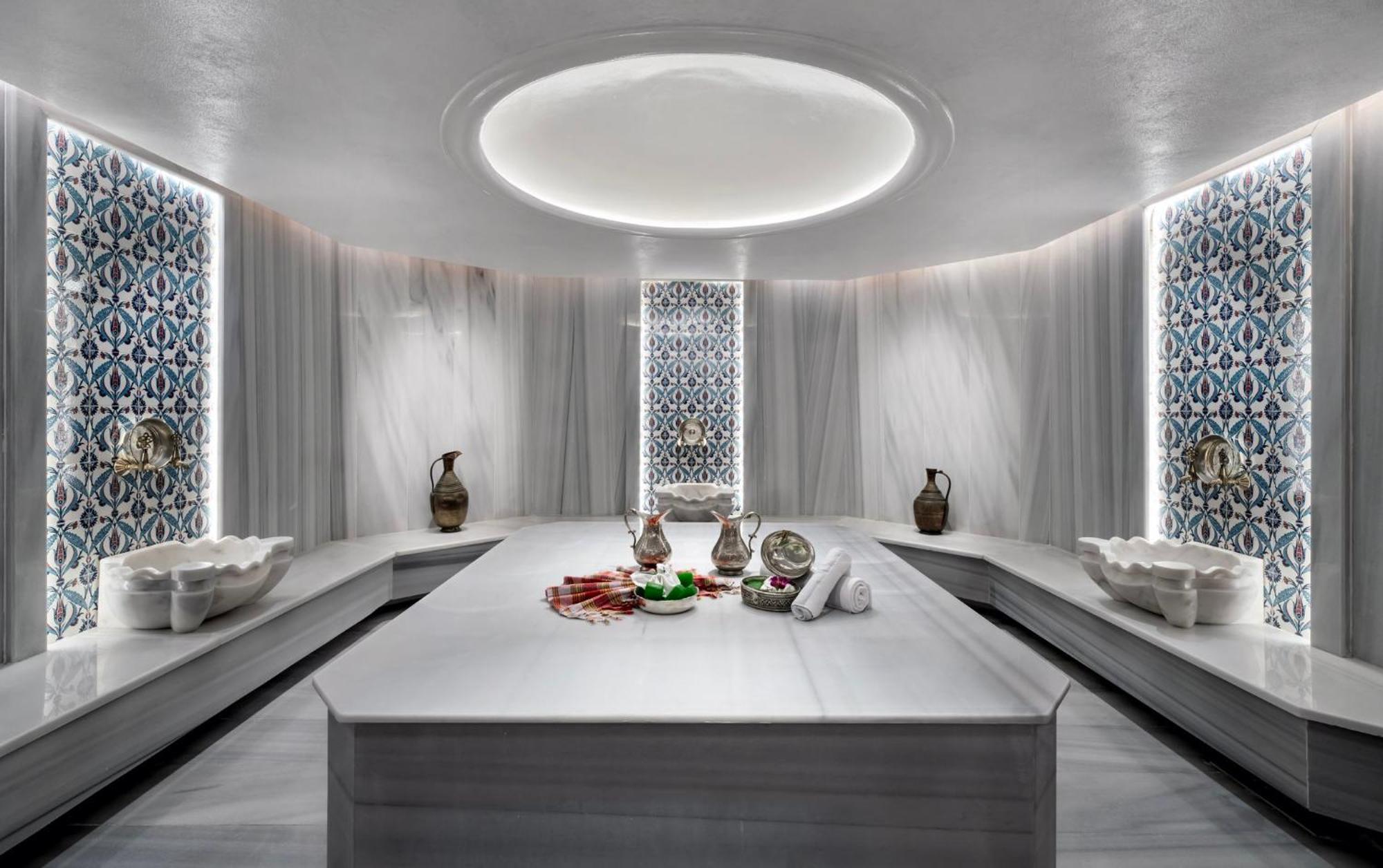Crowne Plaza - Ortakoy Bosphorus By Ihg מלון
