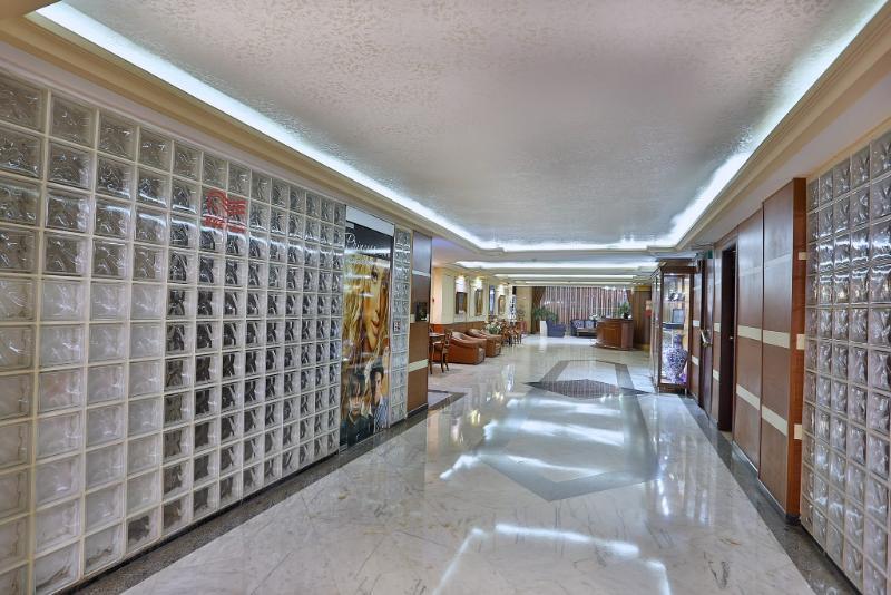 Hotel Crowne Plaza - Ortakoy Bosphorus By Ihg Istanboel